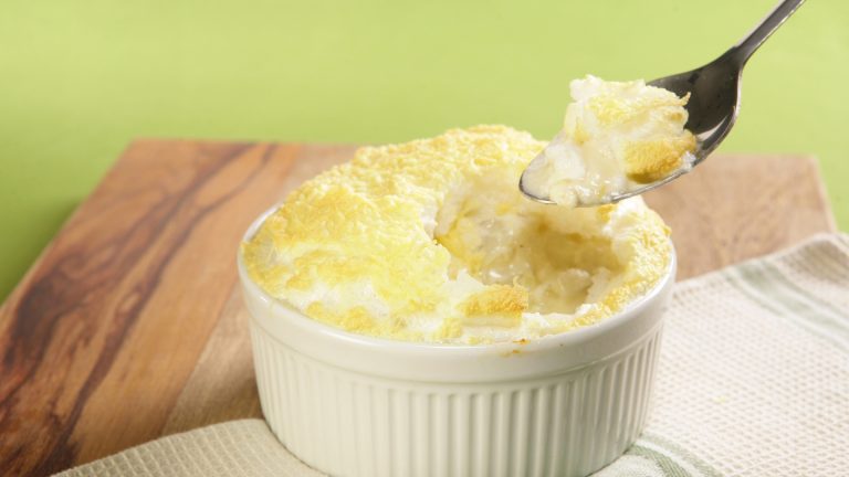 Gratinado de Batata, Queijo e Alecrim