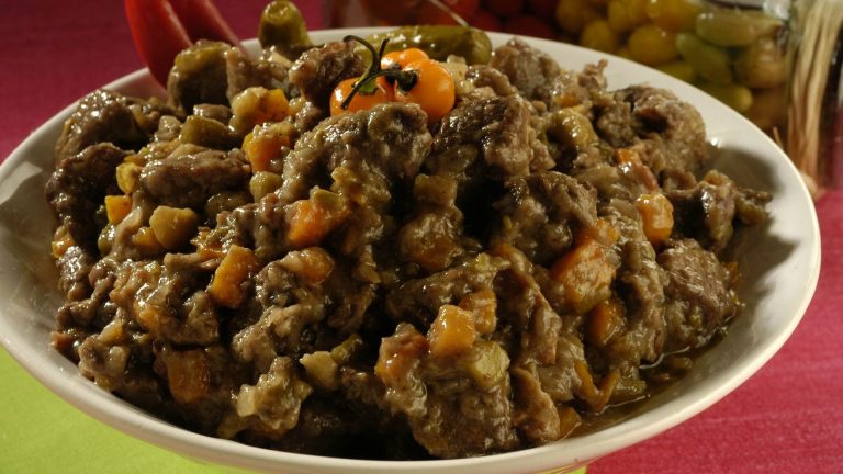 Carne Ensopada com Legumes