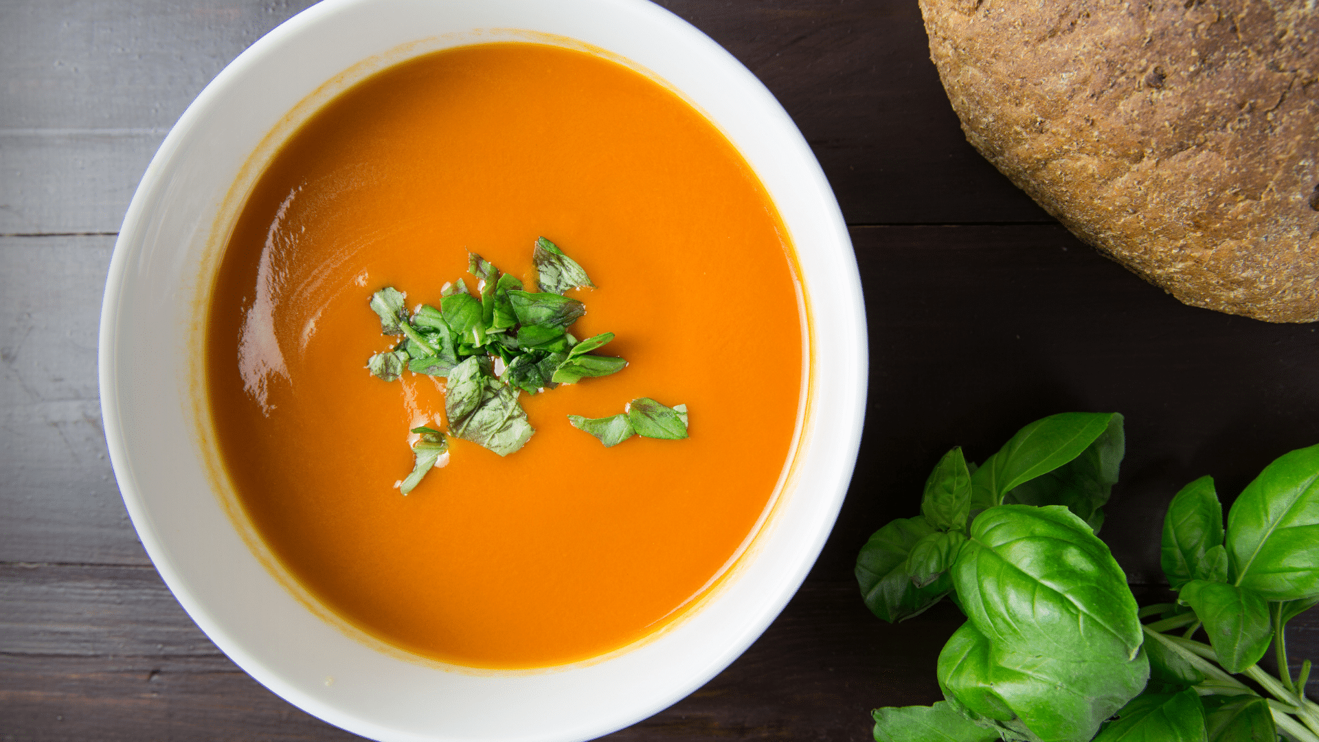 Sopa fria de cenoura com gengibre